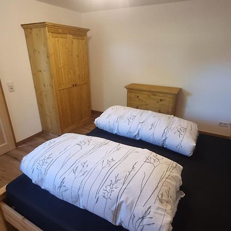 Ruhige Ferienwohnung Inklusive Garten Souterrain - Neu Renoviert Lachen Dış mekan fotoğraf